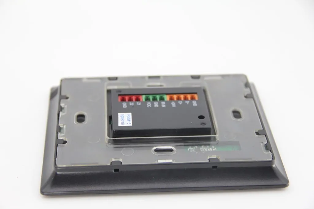 Strata climate control